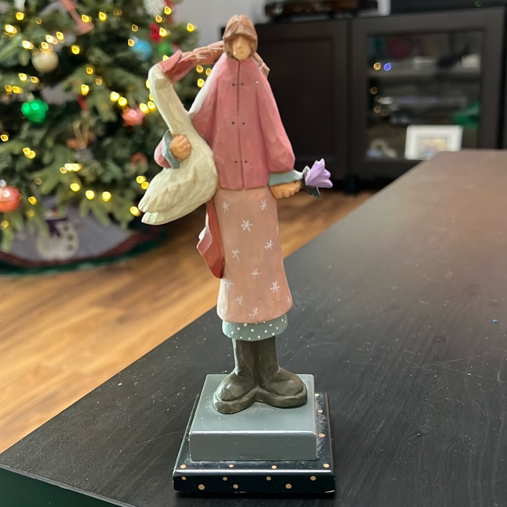 VTG! 1996 Williraye Studio Long-Haired Girl Carrying Goose Figurine WW1052
